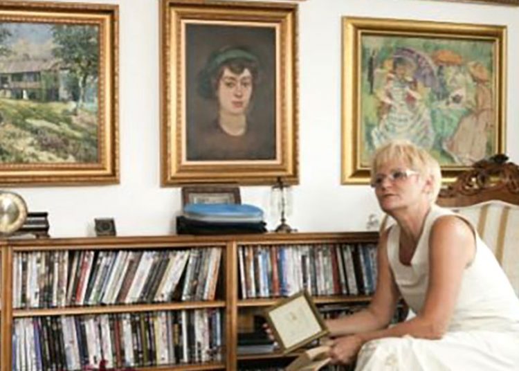 De ce a vrut Monica Tatoiu să se arunce de la etaj