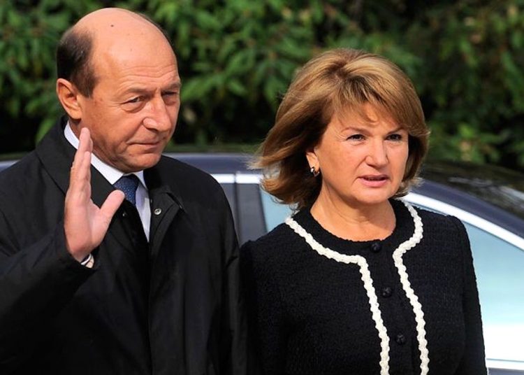 Pensia pe care o primește Maria Băsescu nu-i ajunge nici pentru pâine