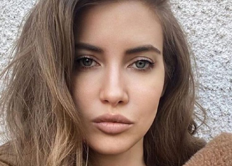 Iulia Albu a trecut prin momente groaznice. A fost la un pas să rămână fără păr și a făcut injecții în scalp