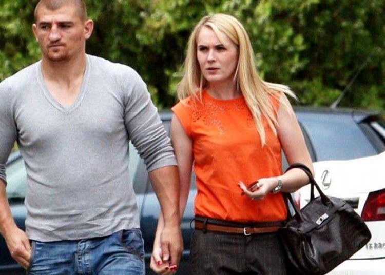 Și băieții plâng câteodată. Cătălin Moroșanu are probleme în căsnicie