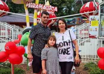 Se topește de dorul ei. Cum o alintă Marius Elisei pe Oana Roman