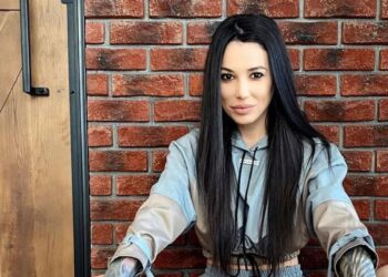 Roxana Vancea e mămică. A postat și prima fotografie cu bebelușul