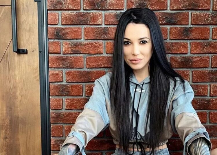 Roxana Vancea e mămică. A postat și prima fotografie cu bebelușul