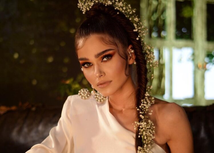 Theo Rose, surprize incredibile pentru fani. Unde va fi văzută vedeta