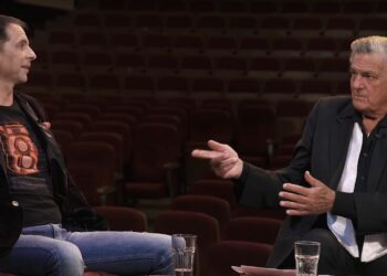 Fanii sunt șocați. Florin Piersic pleacă din țară