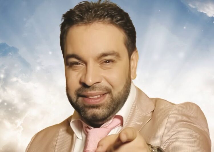 Familia lui Florin Salam e extrem de credincioasă. Cine cântă în corul bisericii