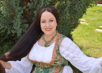 Maria Dragomiroiu, fotografii incendiare la malul mării. Fanilor nu le-a venit să creadă