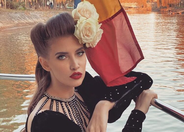 Iulia Albu a trecut de la găini la melci africani. Ce animale se mai găsesc prin menajeria vedetei