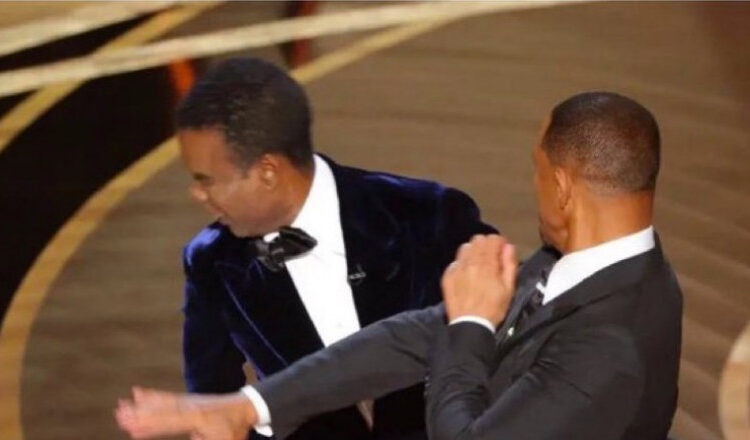Will Smith il loveste pe Chris Rock