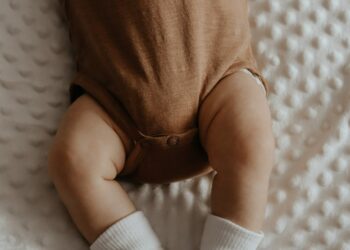 Cum alegem body-ul bebelușului și al nou născutului