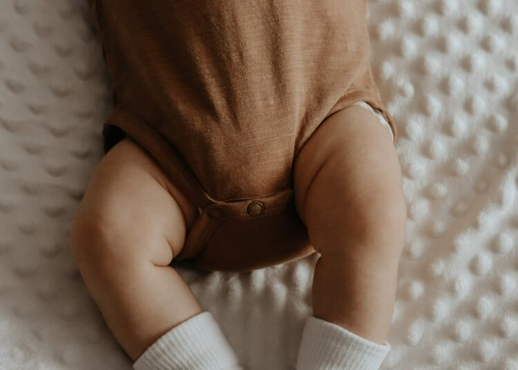 Cum alegem body-ul bebelușului și al nou născutului