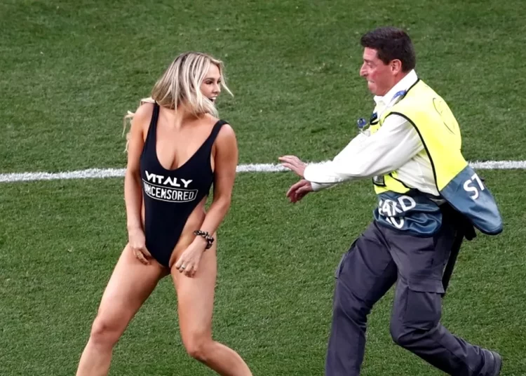 Kinsey Wolanski, aproape goală în finala Ligii Campionilor, și-a făcut cont pe OnlyFans