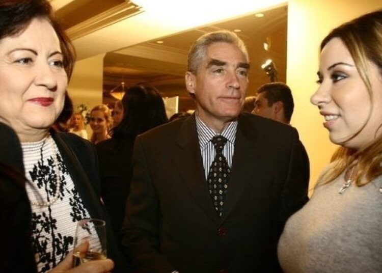 Cum a maltratat-o Petre Roman pe Oana Roman? „Mă bătea cu cureaua de îmi sărea apa în cap.”