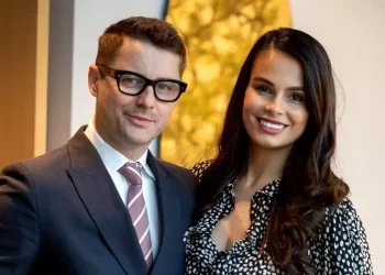 Anca Serea, soția lui Adrian Sînă, a împlinit 42 de ani!