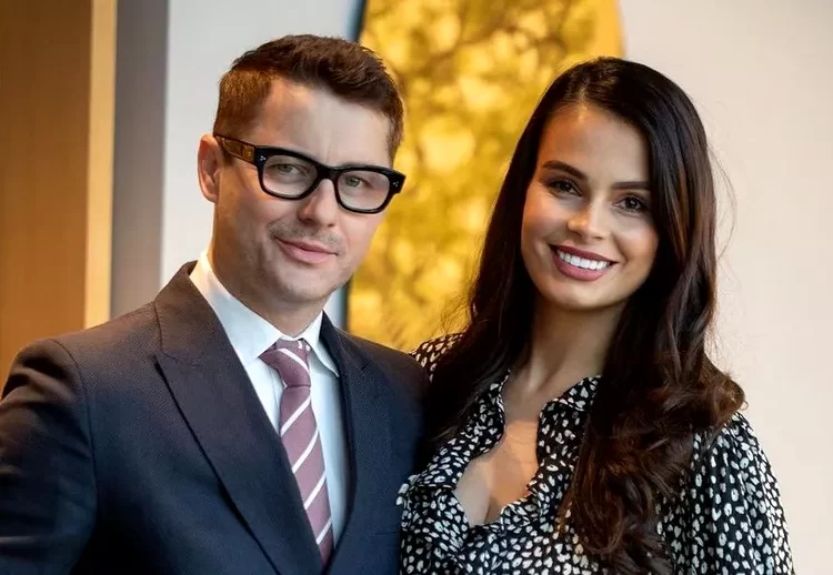 Anca Serea, soția lui Adrian Sînă, a împlinit 42 de ani!