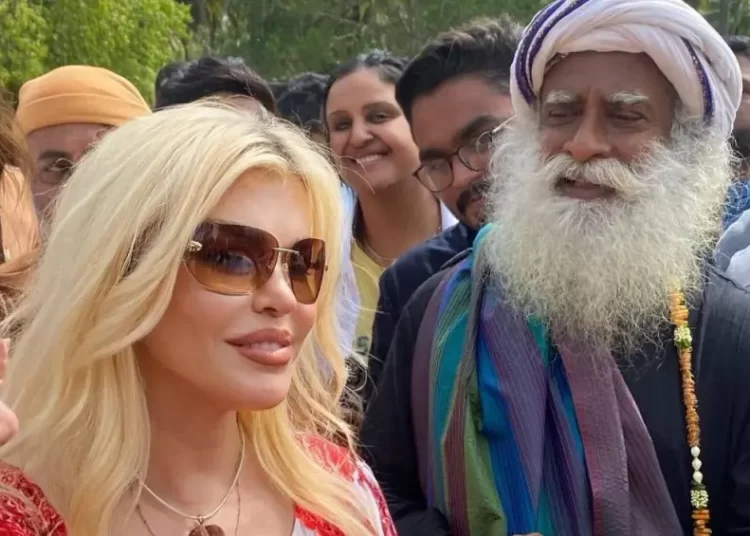 Loredana Groza și-a părăsit soțul și s-a mutat în India!