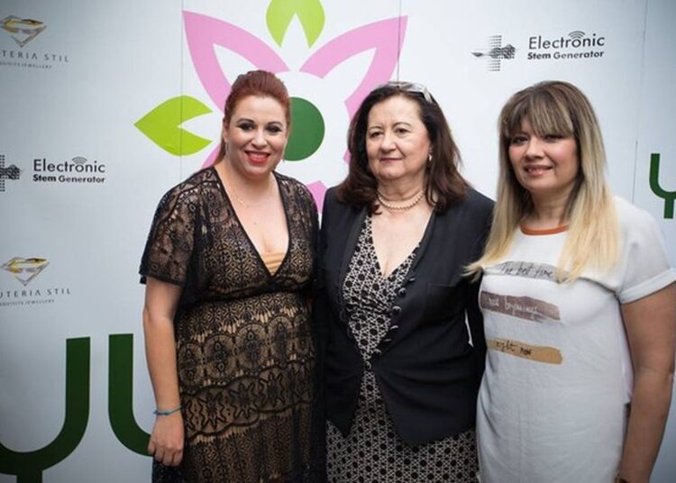 Oana Roman, supărată pe Catinca pentru că nu își vizitează mama!