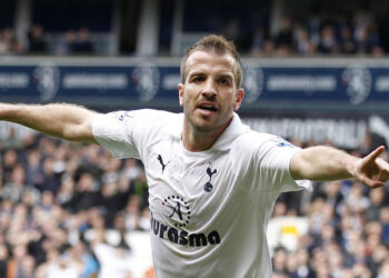 Van der Vaart s-a mutat în România pentru soția lui!