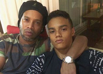 Fiul lui Ronaldinho, João Mendes, la Barcelona!