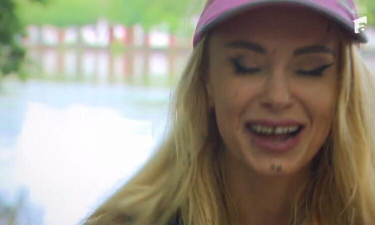 Andreea Bălan, în chinuri la America Express! Plină de noroi și cu machiajul dus!