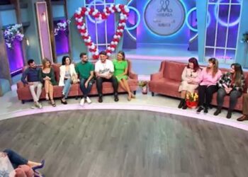 Sora, bunica și tatăl lui Dani au venit în platoul emisiunii Mireasa. Ce părere au aceștia despre iubita concurentului: ”Mi-a plăcut felul ei …”