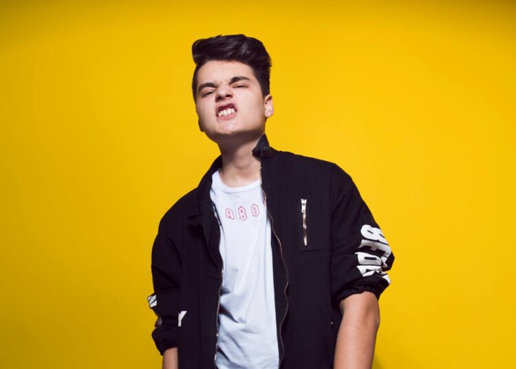 La mulți ani, Selly! Vloggerul a împlinit 22 de ani!