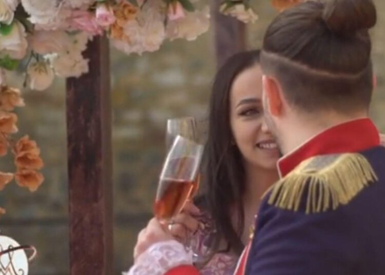 Vlad și Cătălina de la Mireasa s-au logodit! Imagini cu cererea în căsătorie!