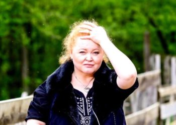 Narcisa Suciu a vrut să se retragă la mănăstire. „Bunicul meu era un preot. A fost un om de care mi-a fost frică”