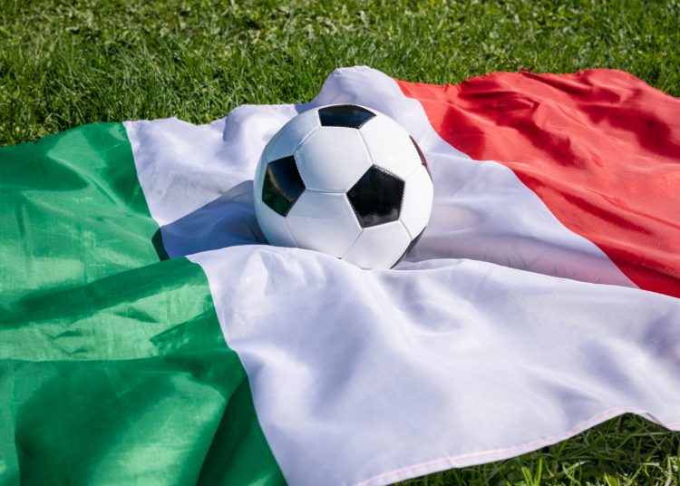 Top 10 cei mai buni fotbalisti italieni din istorie