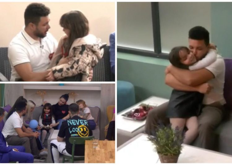 Fiica lui Khaled, apariție adorabilă în casă. Sarah are o relație impresionantă cu tatăl ei