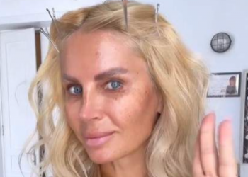 Preafrumoasa Andreea Bănică, diva care a salvat muzica românească de la dispariție cu o voce divină, de nivelul Tinei Turner, s-a dedicat gospodăriei și acum crește găini în curte