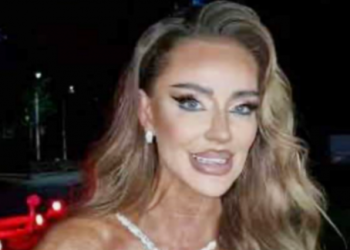 Frumoasa actriță Bianca Drăgușanu, considerată cea mai frumoasă româncă de acum, a trecut pe lângă o Octavia și după aia a bătut în lemn, ca să nu îi aducă ghinion