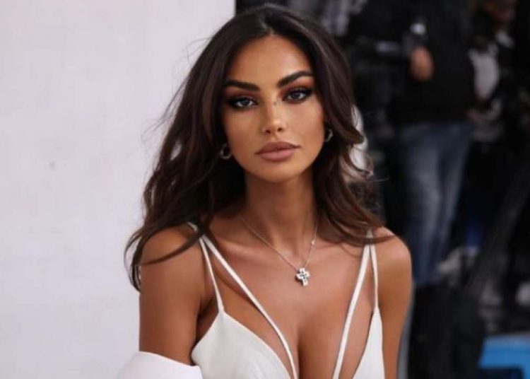 Mădălina Ghenea, premiată la un festival de film important: „Nu îmi vine să cred”. Cine sunt actorii celebri care i-au înmânat trofeul?