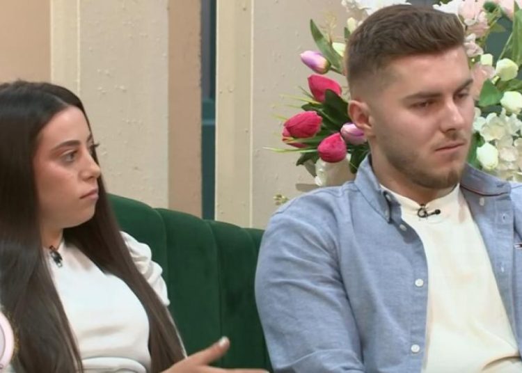 Tensiuni între Elena și Florin! Cei doi nu se mai țin de mână