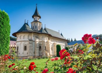 Vacanțe de Paște: locurile tot mai căutate de turiștii români