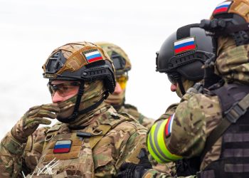 Mobilizare discretă în Rusia: mii de persoane recrutate din companii și universități