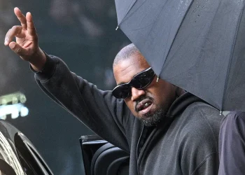 Kanye West, declarat persona non grata: concert amânat