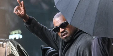Kanye West, declarat persona non grata: concert amânat