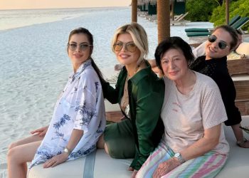 Loredana Groza, momente speciale în Maldive alături de mama ei