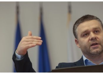 Ciprian Ciucu pune presiune pe PSD: „Cine a declanșat criza să o rezolve”