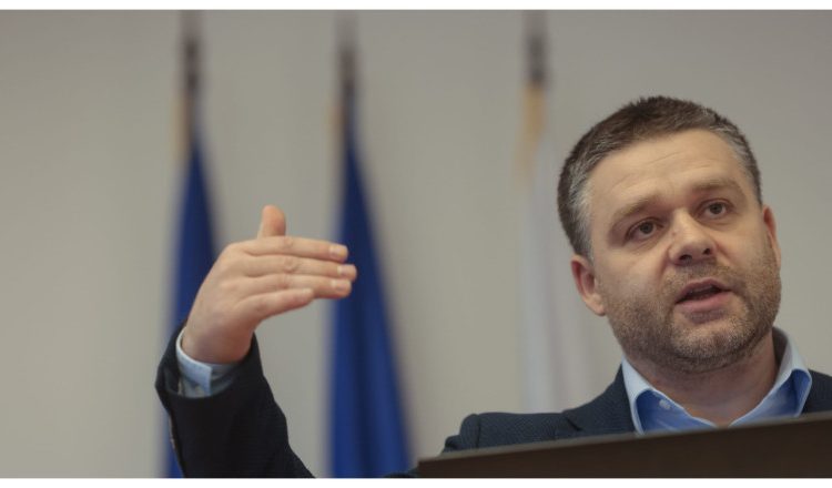 Ciprian Ciucu pune presiune pe PSD: „Cine a declanșat criza să o rezolve”