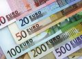 Criza politică lovește piața creditelor: românii care vor locuință au costuri mai mari