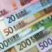 Criza politică lovește piața creditelor: românii care vor locuință au costuri mai mari