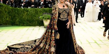 miliardară din India a impresionat la Met Gala 2026 cu bijuterii spectaculoase